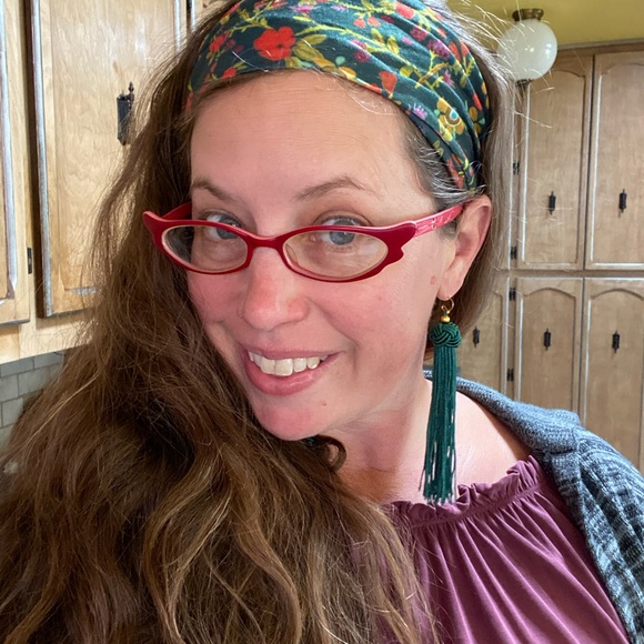 Meet your Posher, Erin - Picture 2 of 8